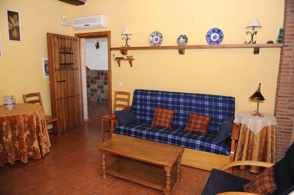 Apartamentos Rurales Monfraguee Torrejón el Rubio Eksteriør bilde