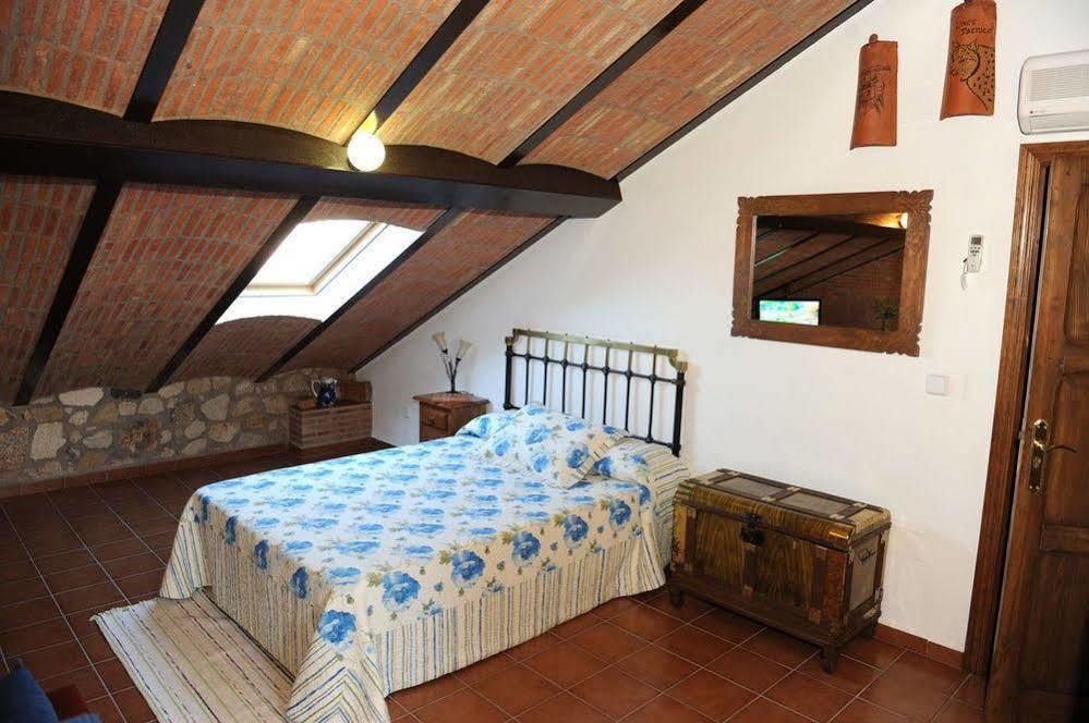 Apartamentos Rurales Monfraguee Torrejón el Rubio Eksteriør bilde